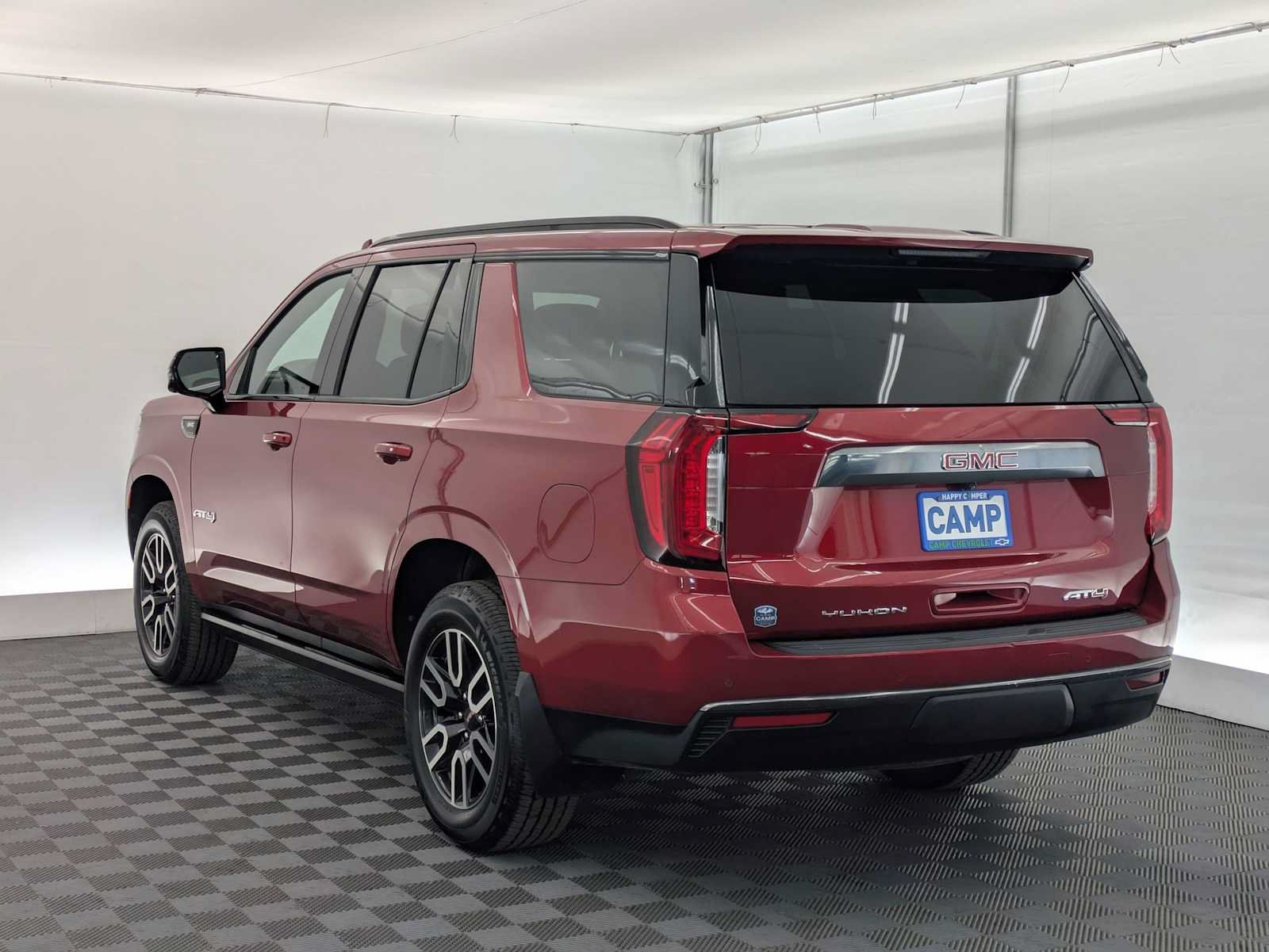 Used 2022 GMC Yukon AT4 AWD/4WD image 4