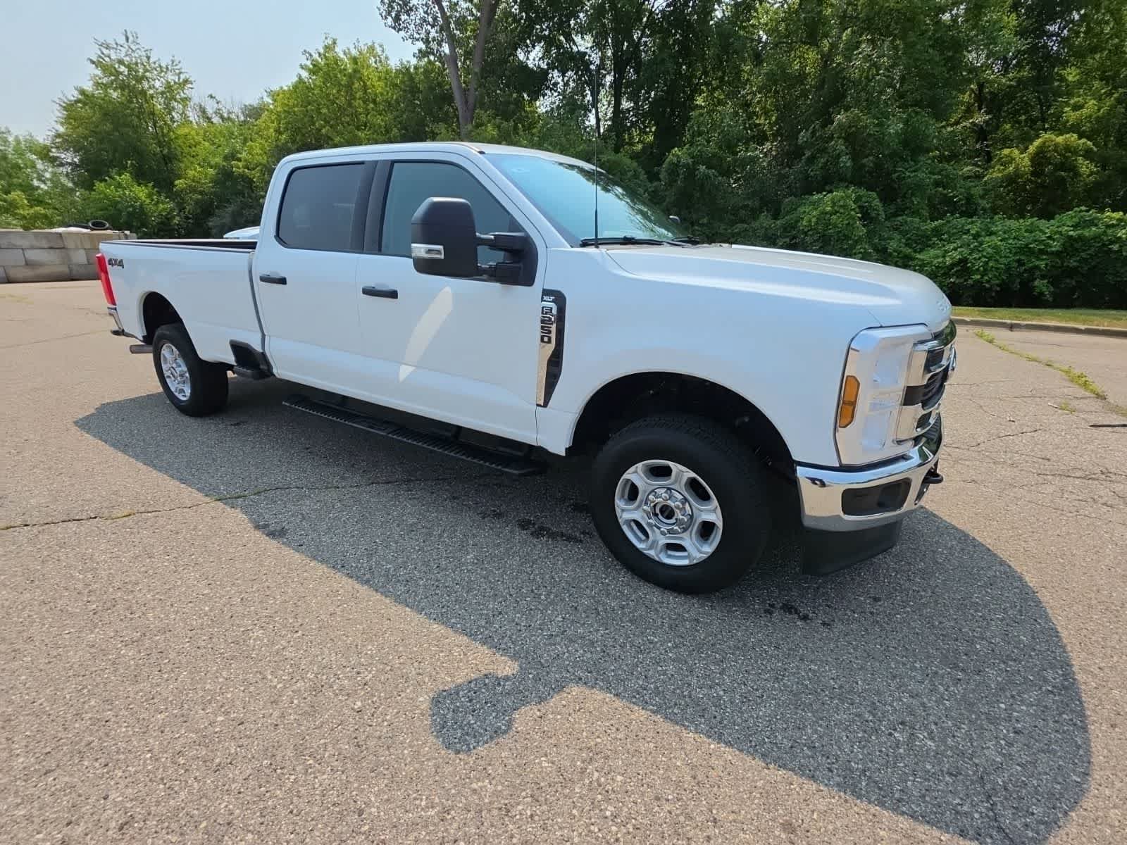 Used 2025 Ford F250 XLT AWD/4WD image 7