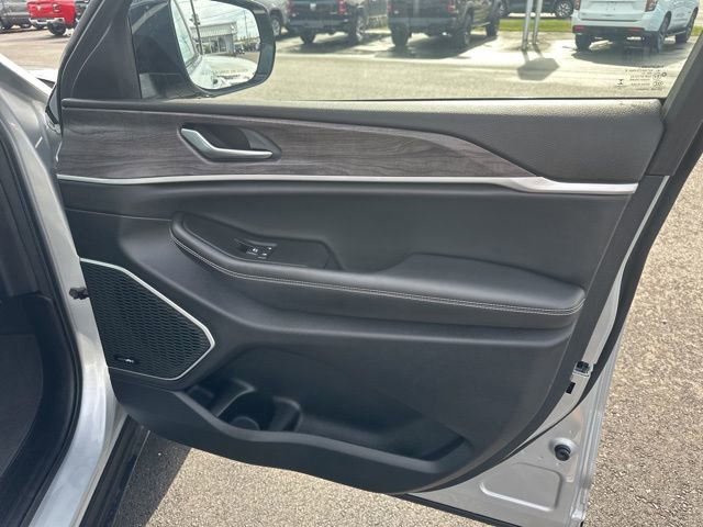 Used 2021 Jeep Grand Cherokee L Limited image 9