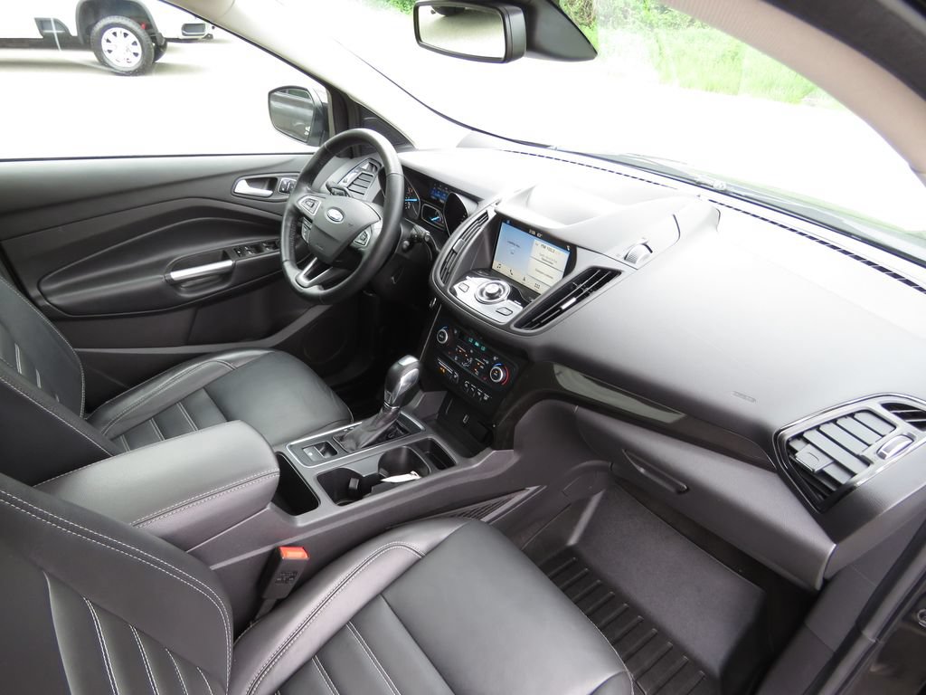Used 2019 Ford Escape Titanium AWD/4WD image 14