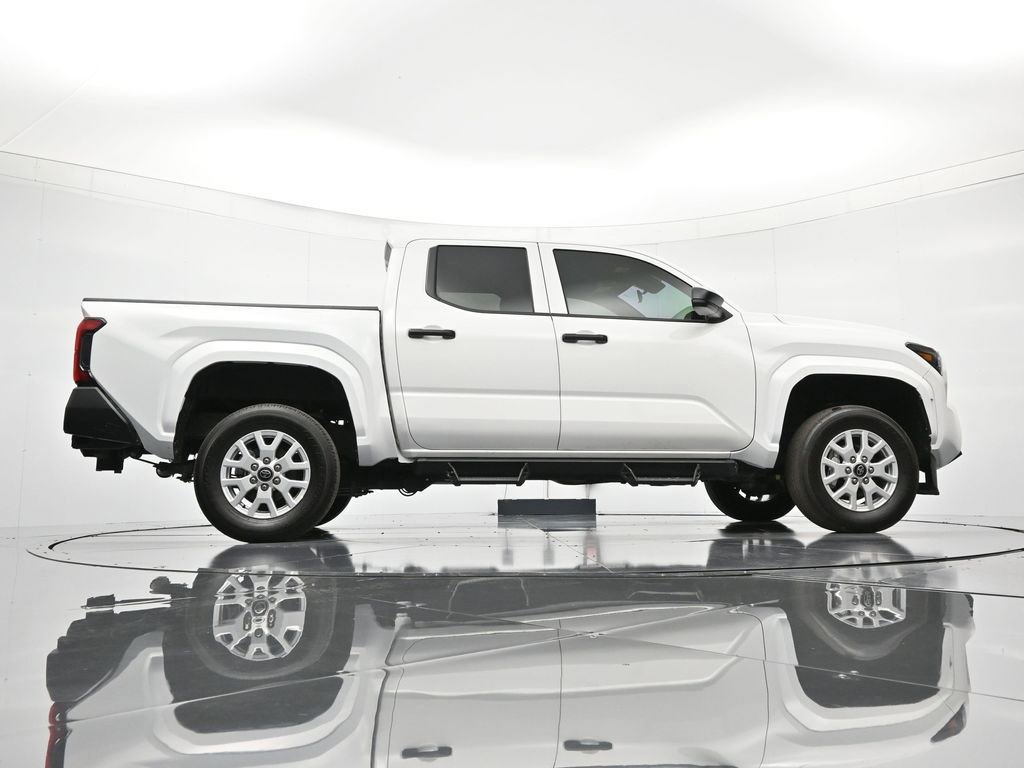 Used 2024 Toyota Tacoma SR image 39
