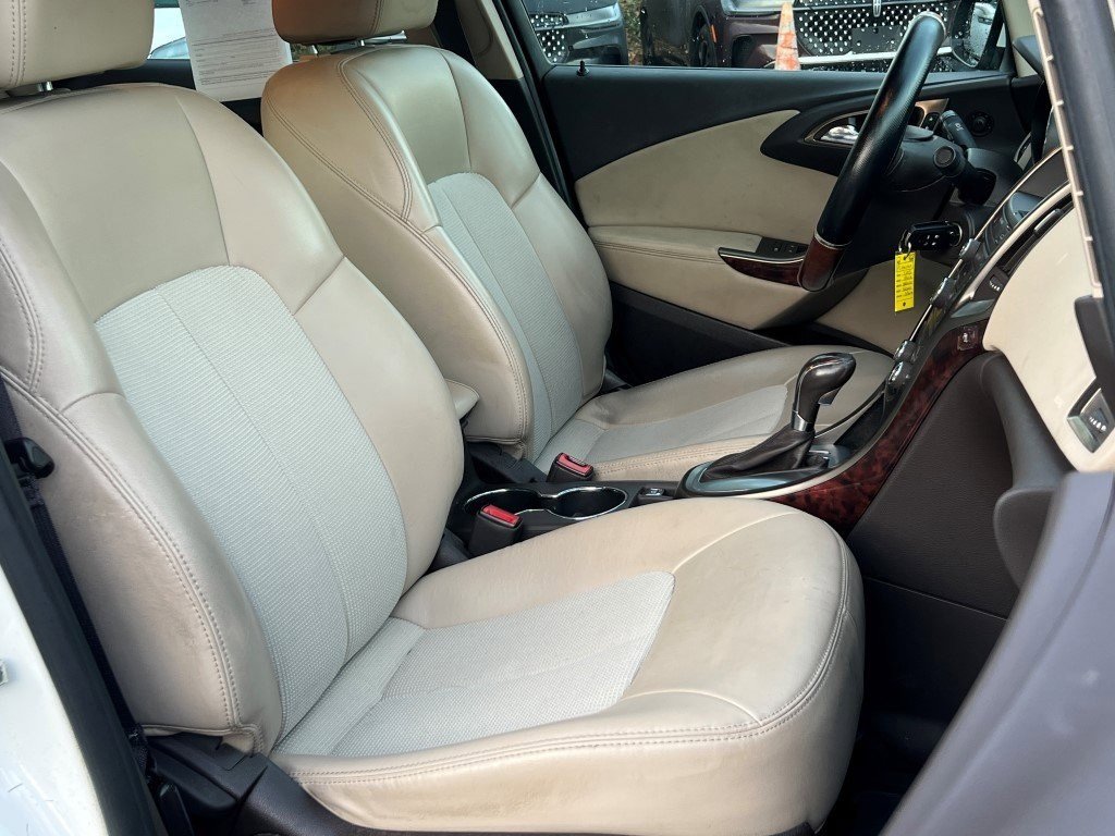 Used 2013 Buick Verano Convenience image 9