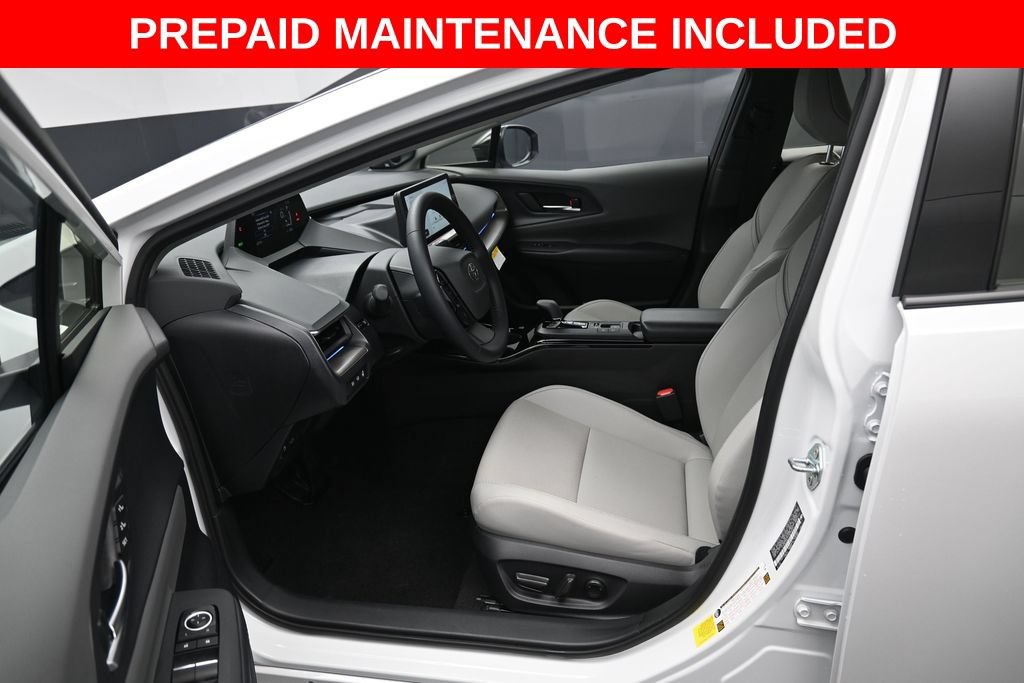 Used 2026 Toyota Prius Limited w/ Limited Premium Package FWD image 9