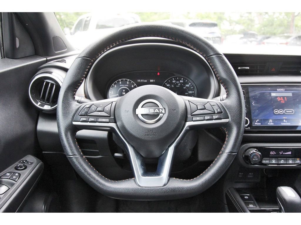 Used 2023 Nissan Kicks SR image 13