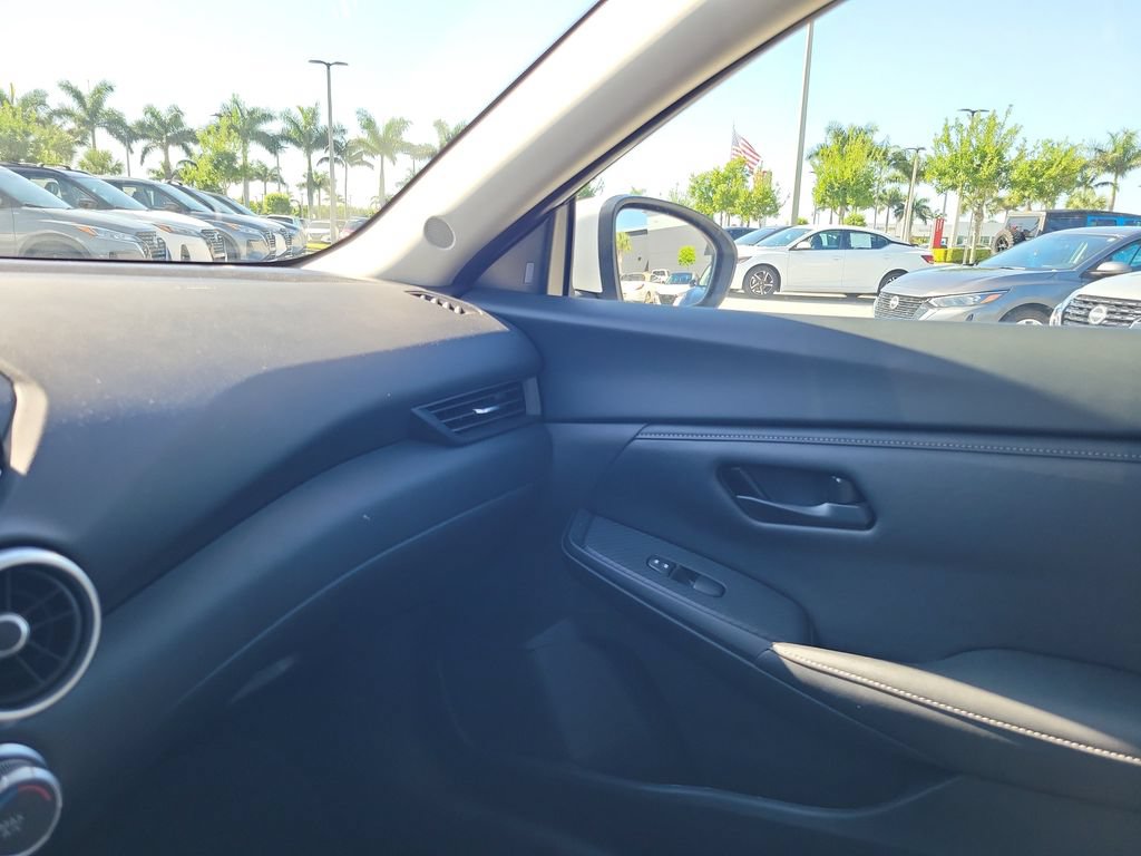 Used 2025 Nissan Sentra S FWD image 26