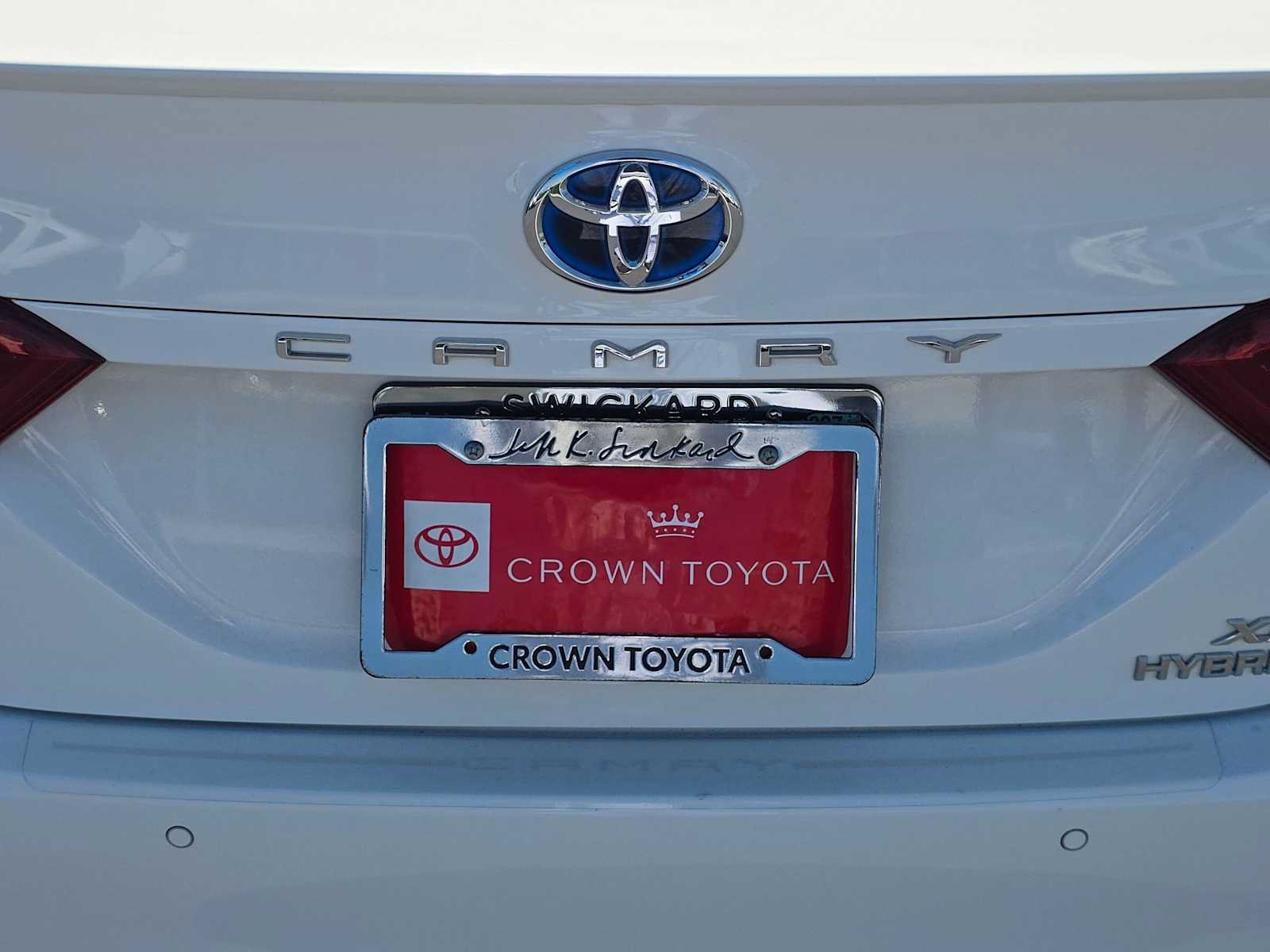Used 2020 Toyota Camry XLE w/ Driver Assist Package FWD image 14