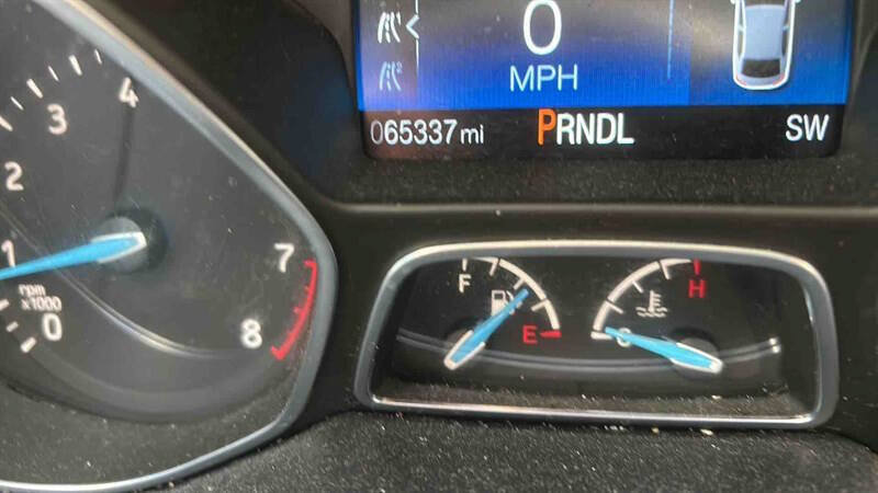 Used 2018 Ford Focus SE FWD image 19
