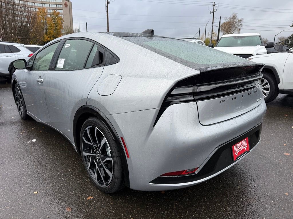 New 2026 Toyota Prius Plug-In Hybrid FWD image 16