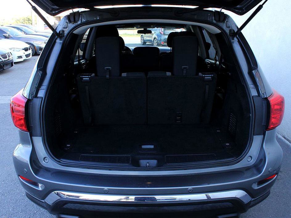 Used 2019 Nissan Pathfinder S image 8