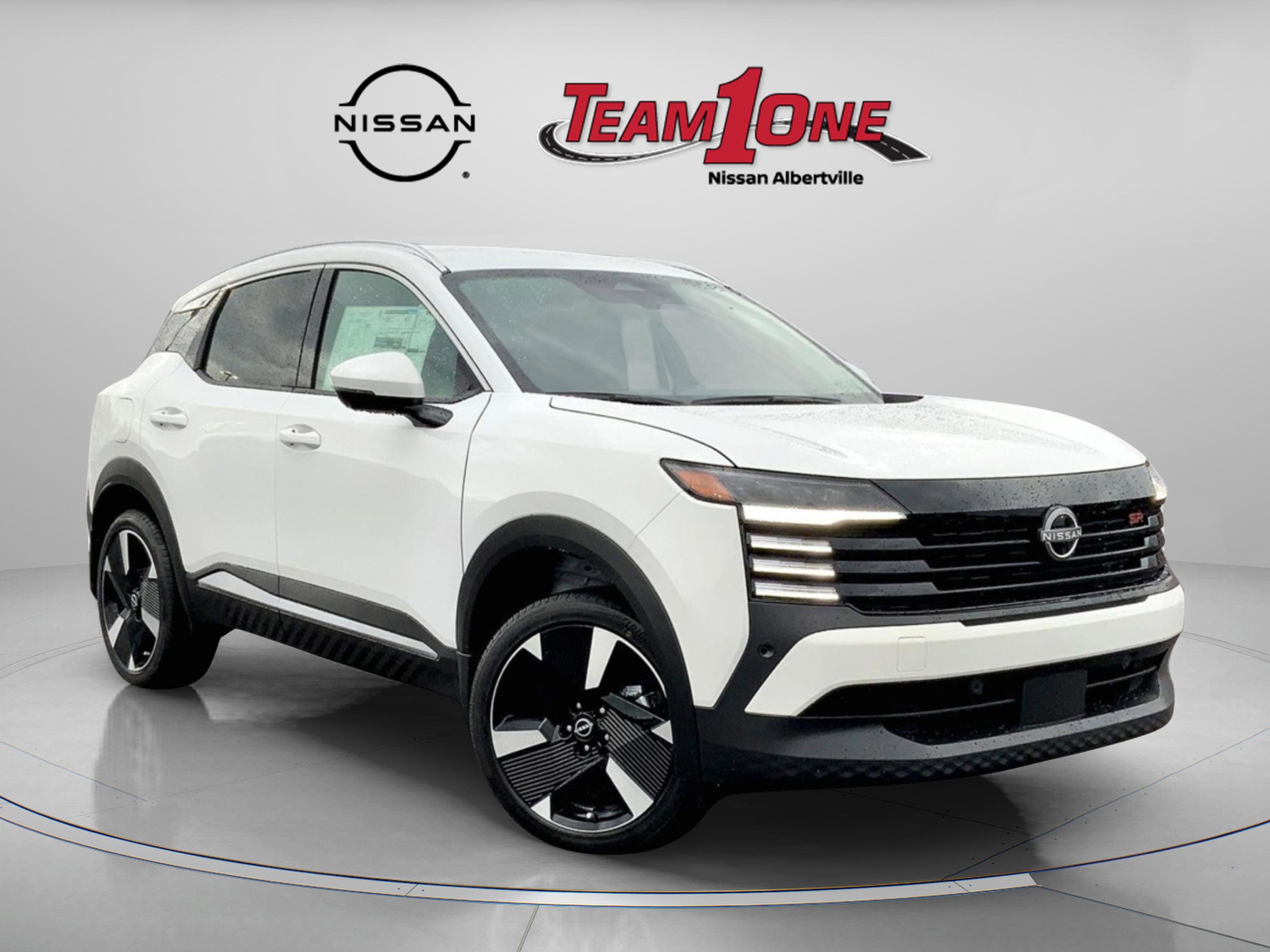 New 2025 Nissan Kicks SR image 1