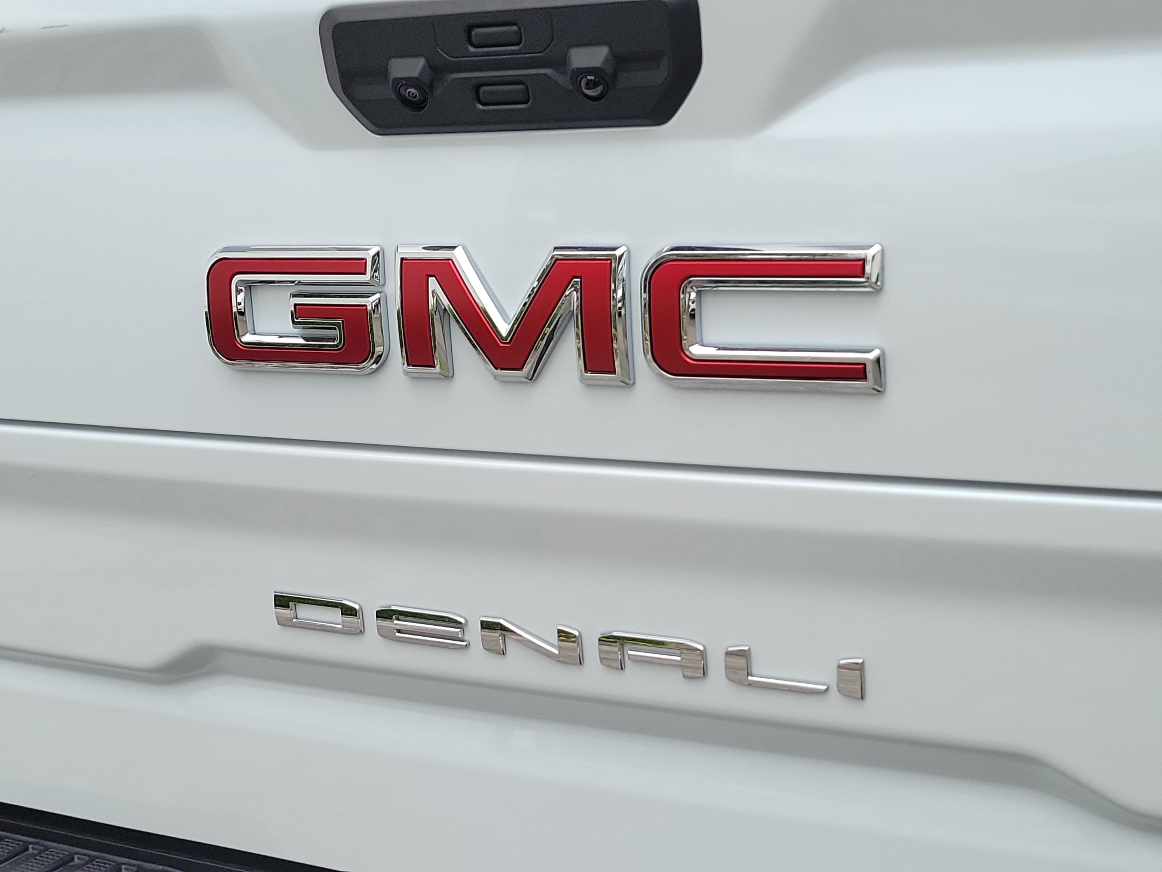 New 2026 GMC Sierra 1500 Denali w/ Denali Reserve Package AWD/4WD image 7