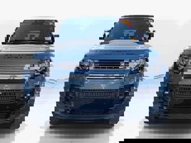 Used 2020 Land Rover Defender 110 SE image 7