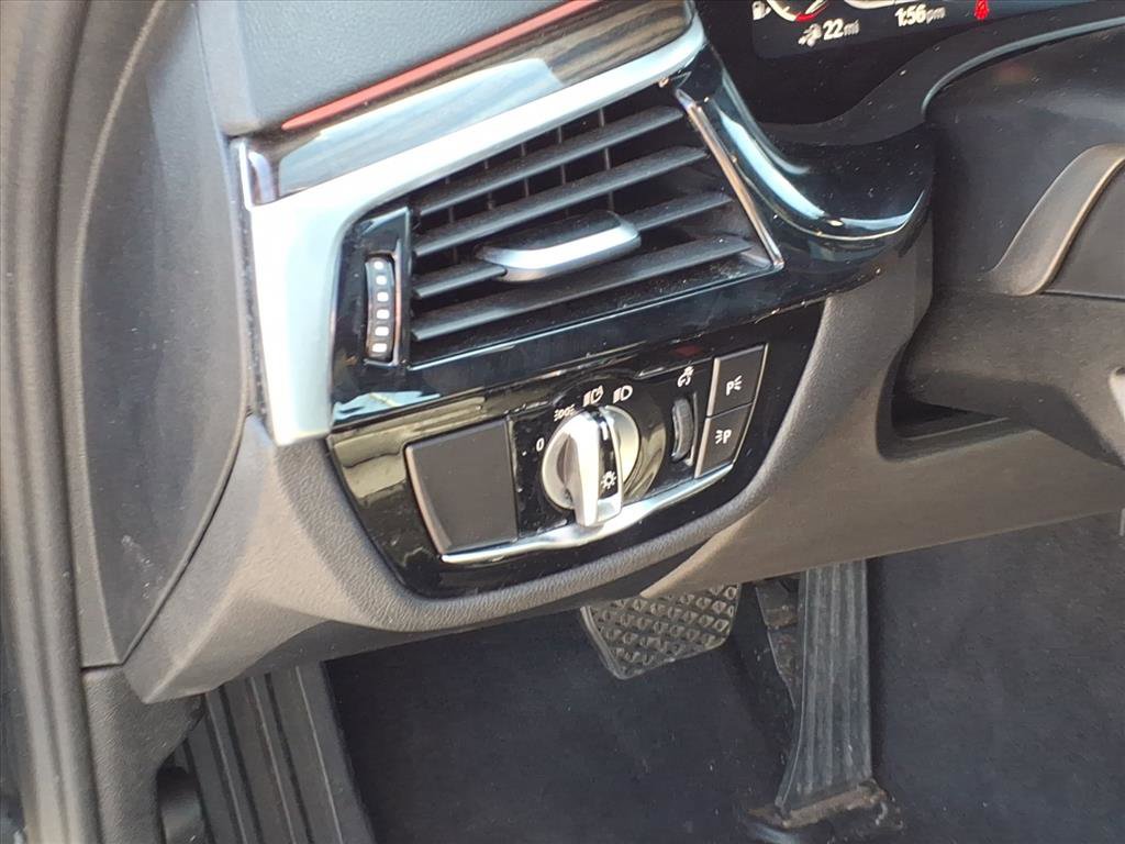 Used 2023 BMW 530e xDrive w/ Convenience Package AWD/4WD image 22