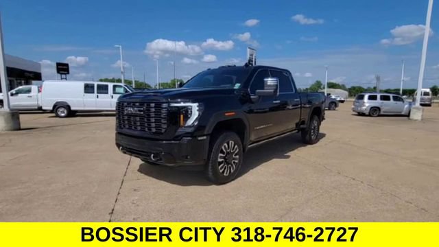 Certified 2025 GMC Sierra 2500 Denali Ultimate w/ Max Trailering Package AWD/4WD image 4