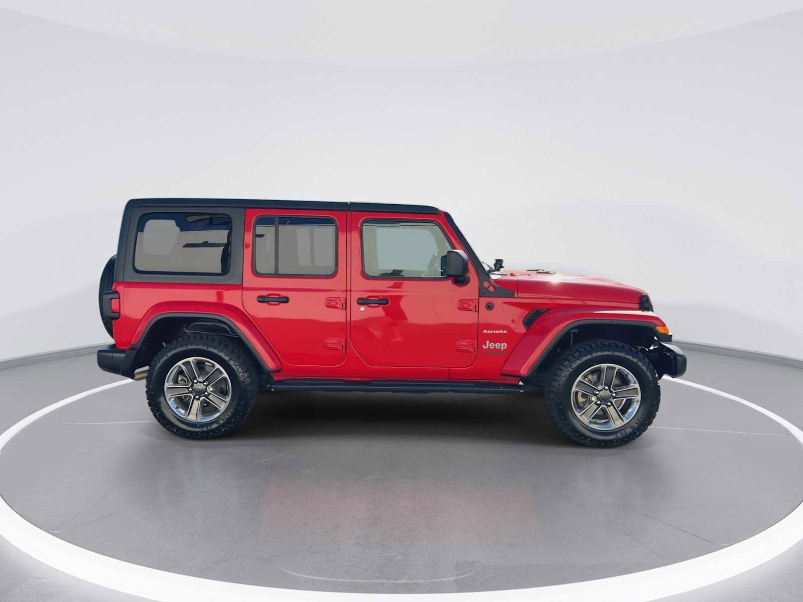 Used 2021 Jeep Wrangler Unlimited Sahara image 9