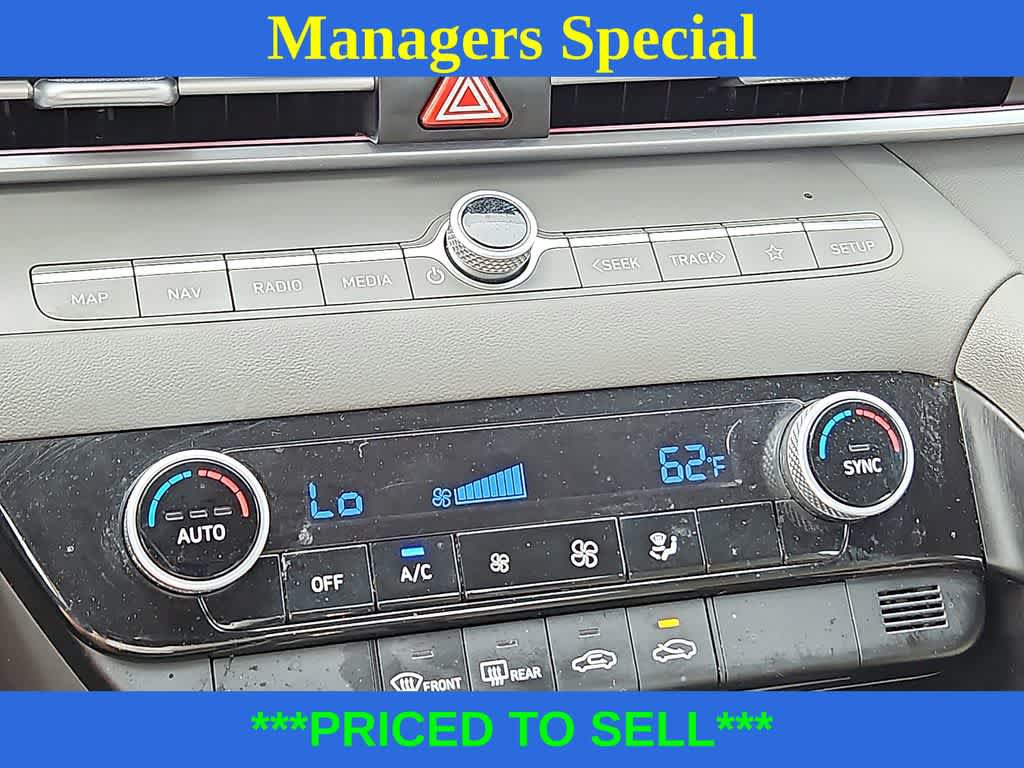 Used 2024 Hyundai Elantra SEL FWD image 14