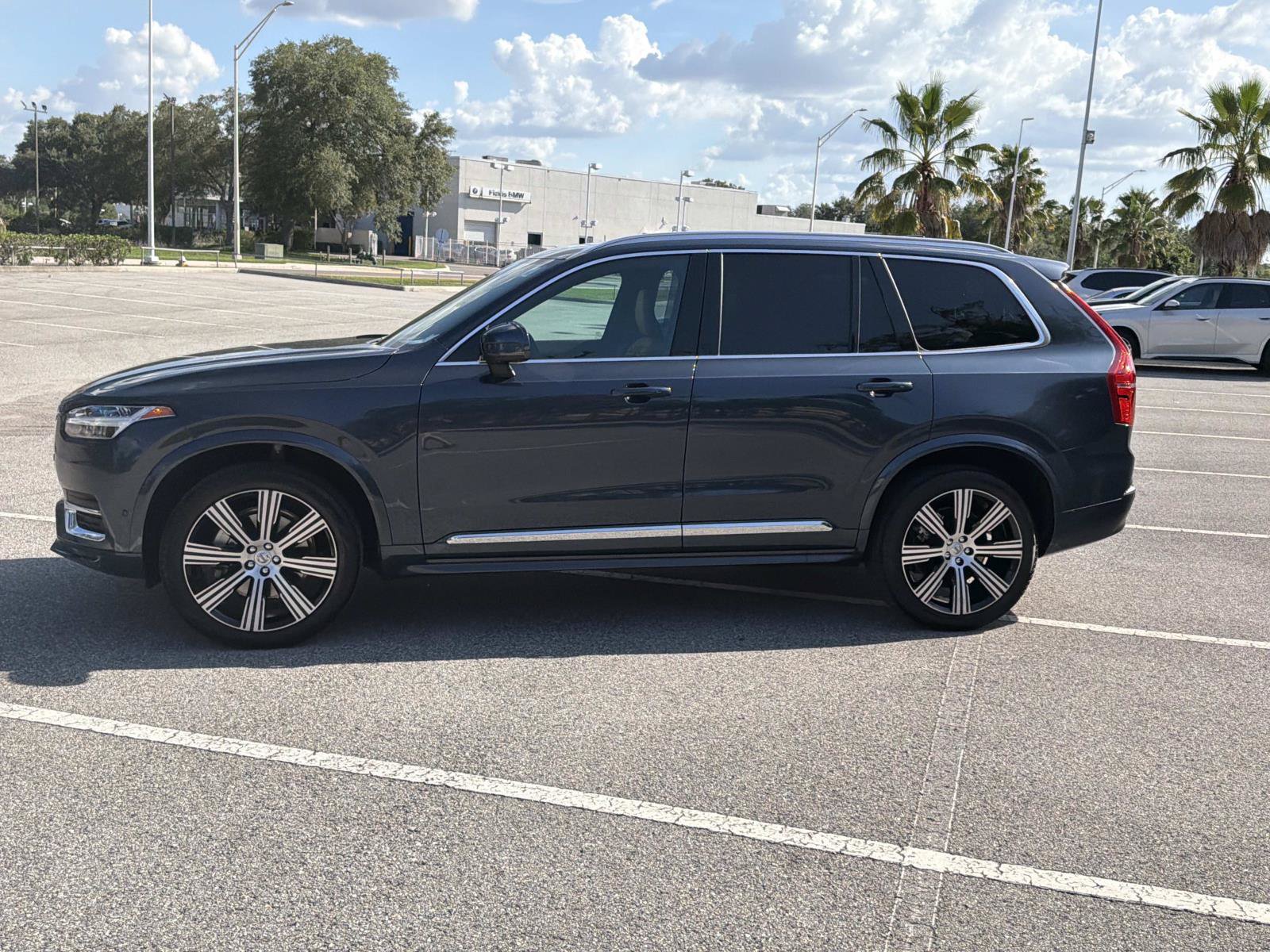 Used 2025 Volvo XC90 B6 Ultra w/ Lounge Package AWD/4WD image 7
