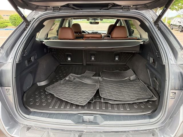 Used 2020 Subaru Outback Touring w/ Popular Package #2 AWD/4WD image 29