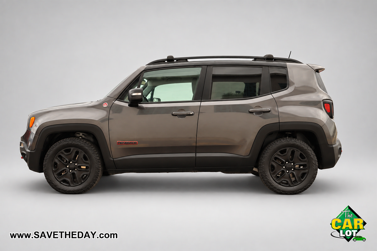 Used 2018 Jeep Renegade Trailhawk AWD/4WD image 5
