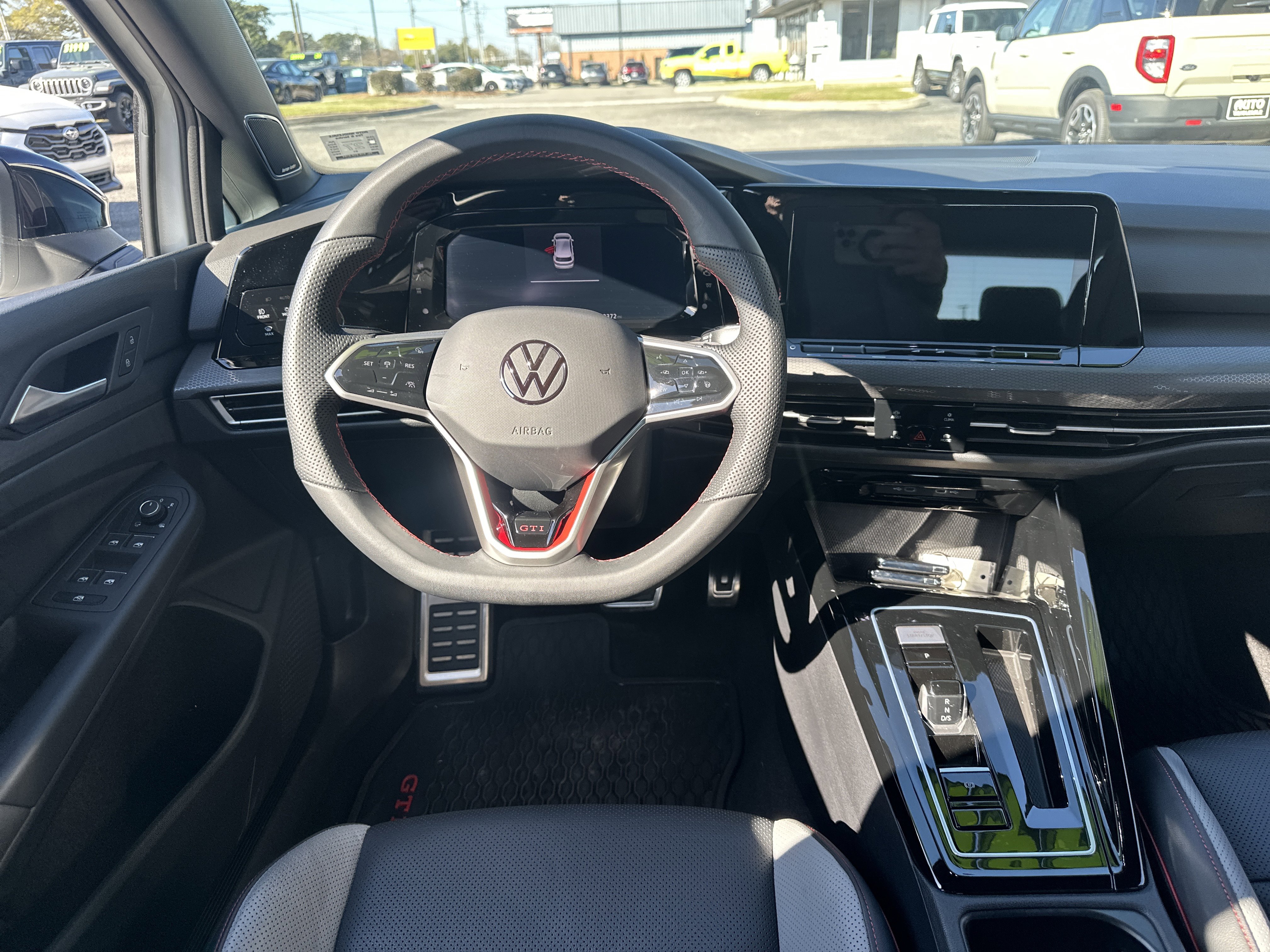 Used 2024 Volkswagen GTI SE image 15