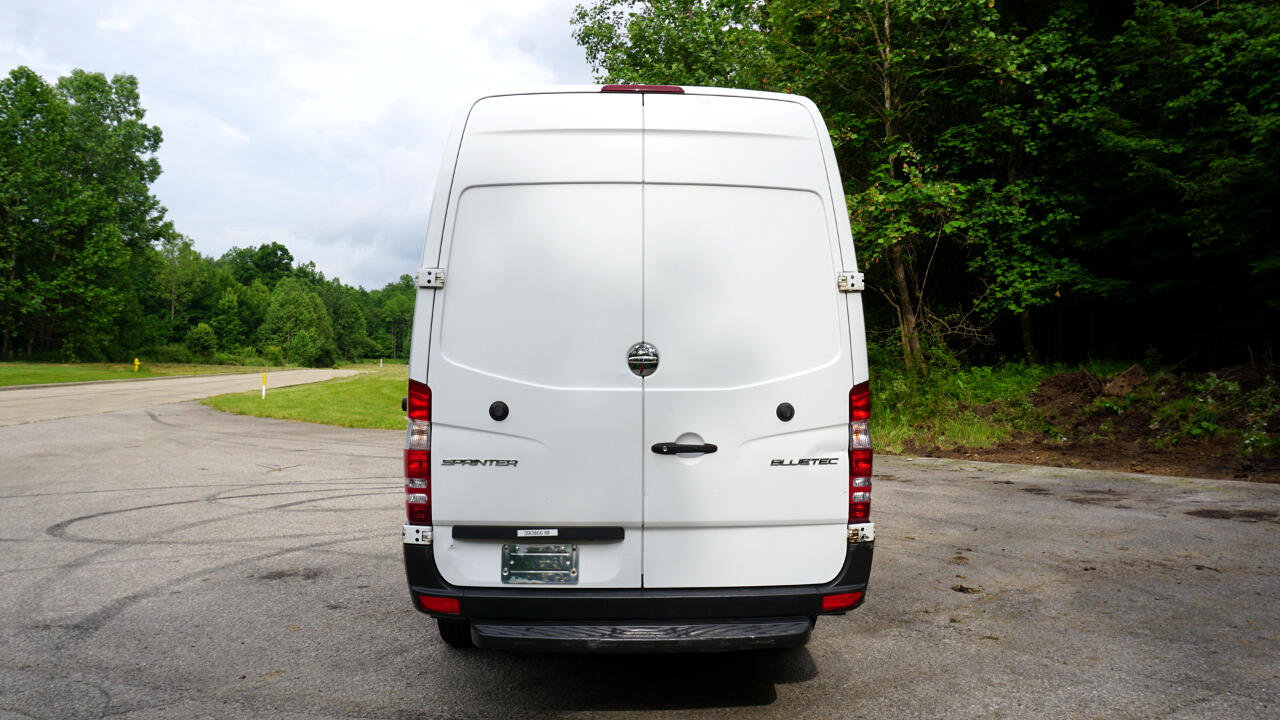 Used 2015 Freightliner Sprinter 2500 image 4