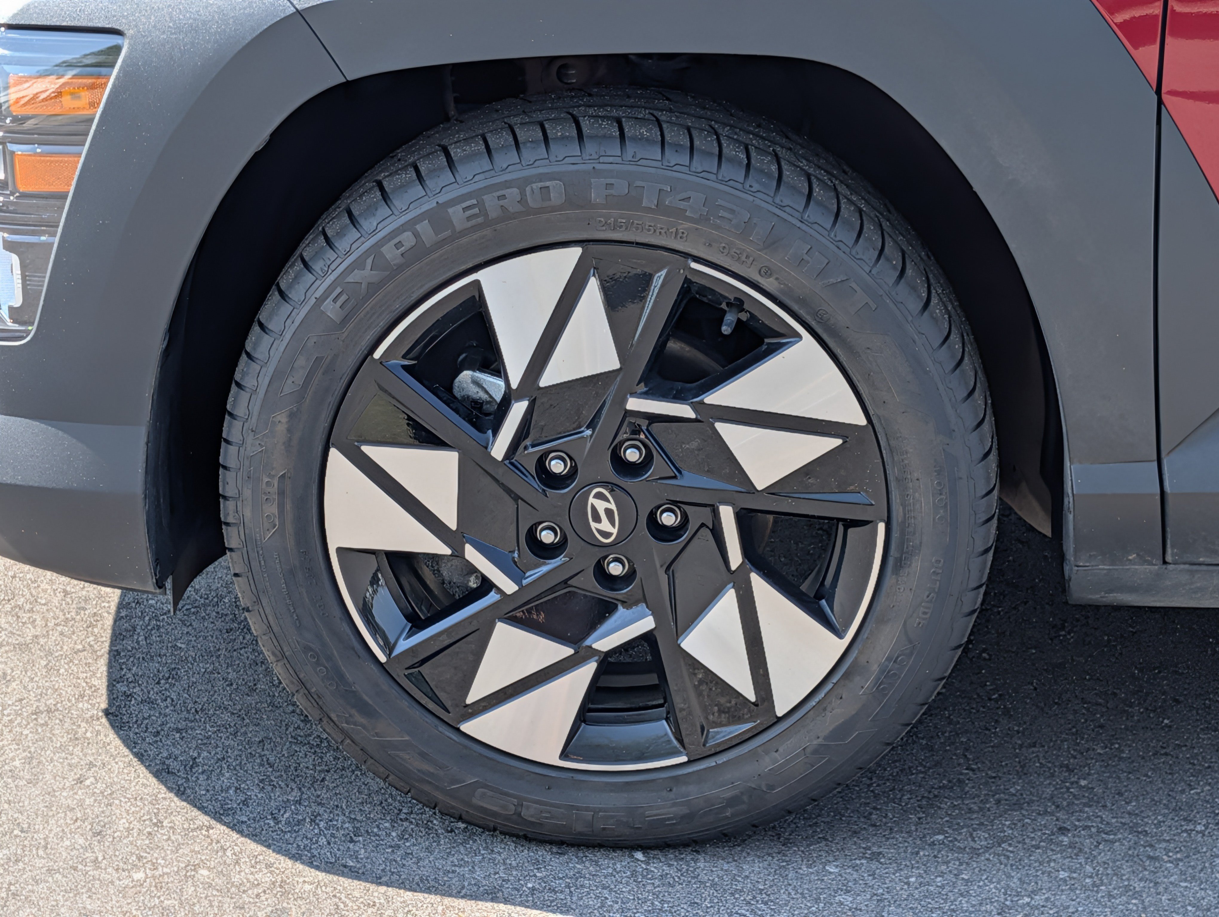 Used 2024 Hyundai Kona SEL FWD image 15