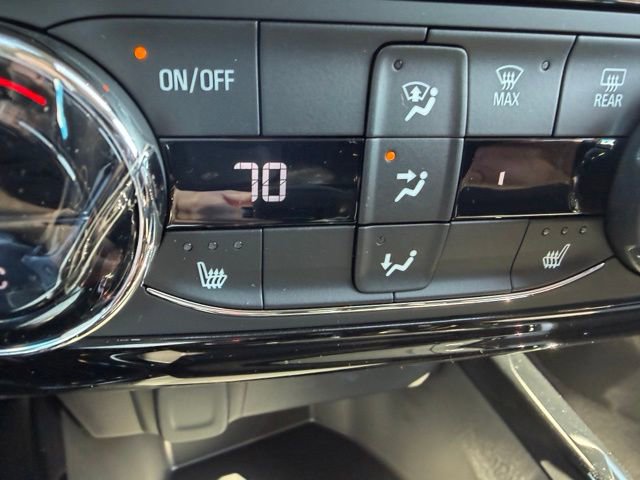 New 2026 Chevrolet Trax LT w/ Midnight Edition image 17