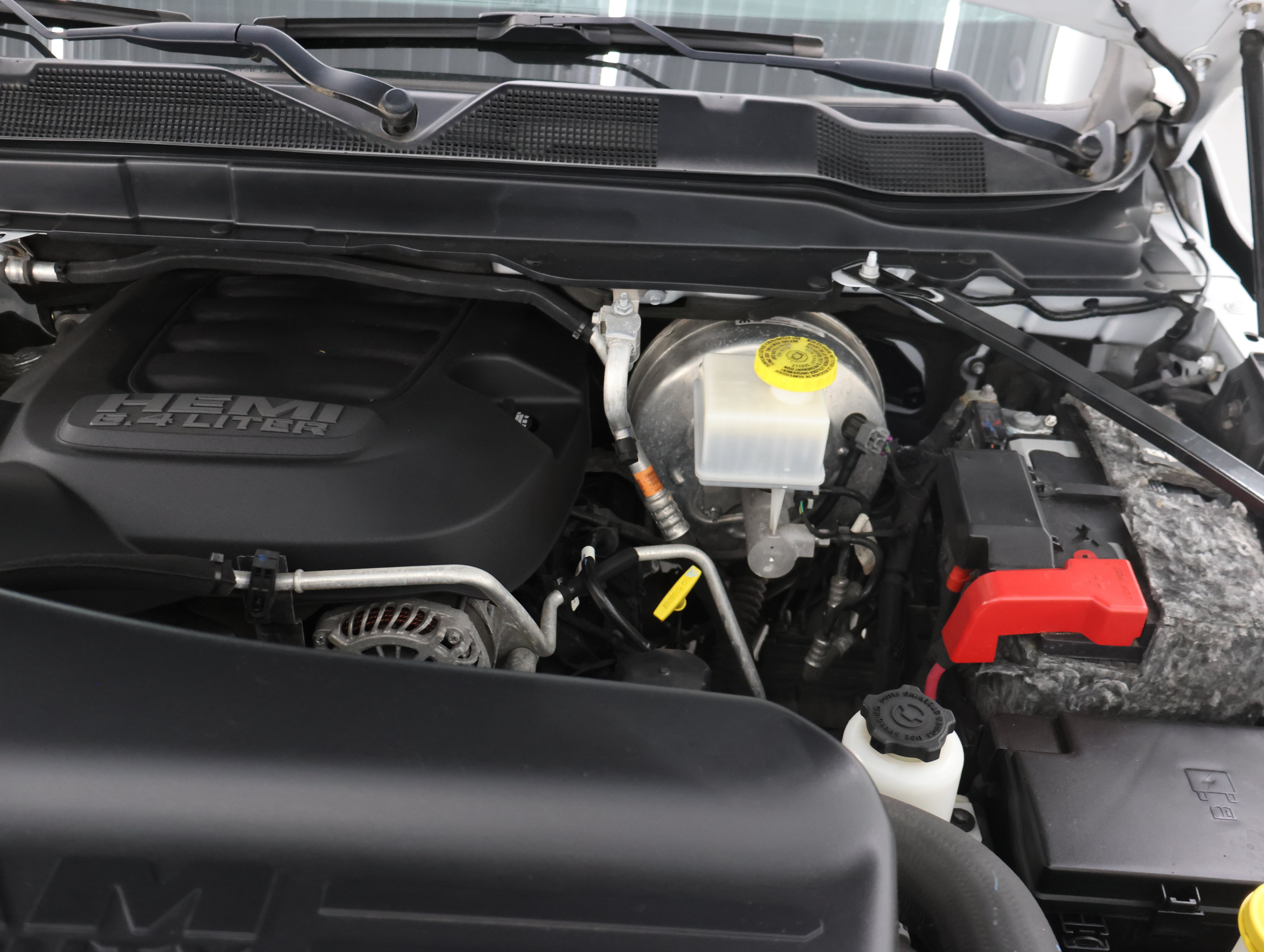 Used 2019 RAM 3500 Tradesman w/ Chrome Appearance Group AWD/4WD image 17