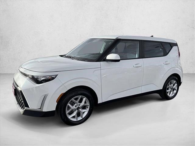 Used 2024 Kia Soul LX w/ Option Group 015