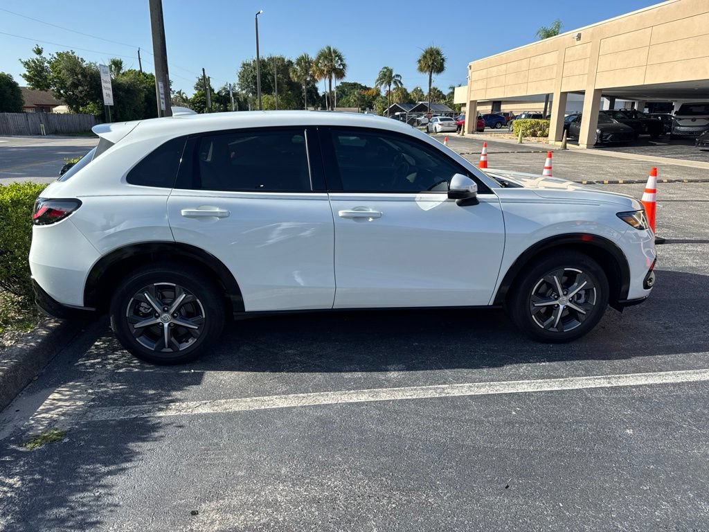 Used 2024 Honda HR-V EX-L image 16