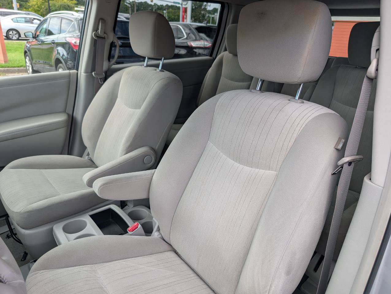 Used 2017 Nissan Quest SV FWD image 15