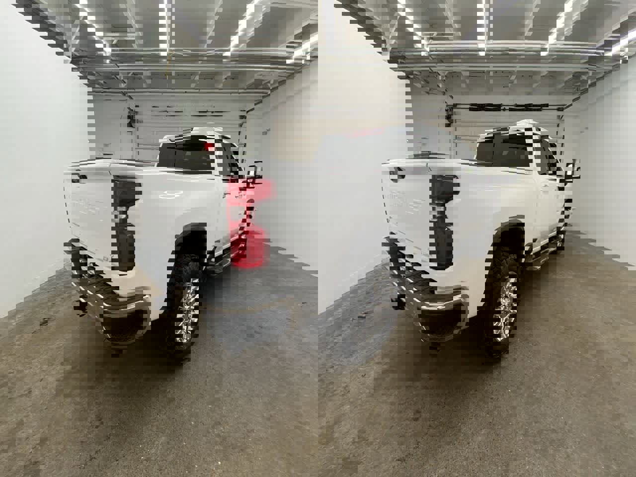 Used 2021 Chevrolet Silverado 2500 LTZ w/ LTZ Convenience Package image 6