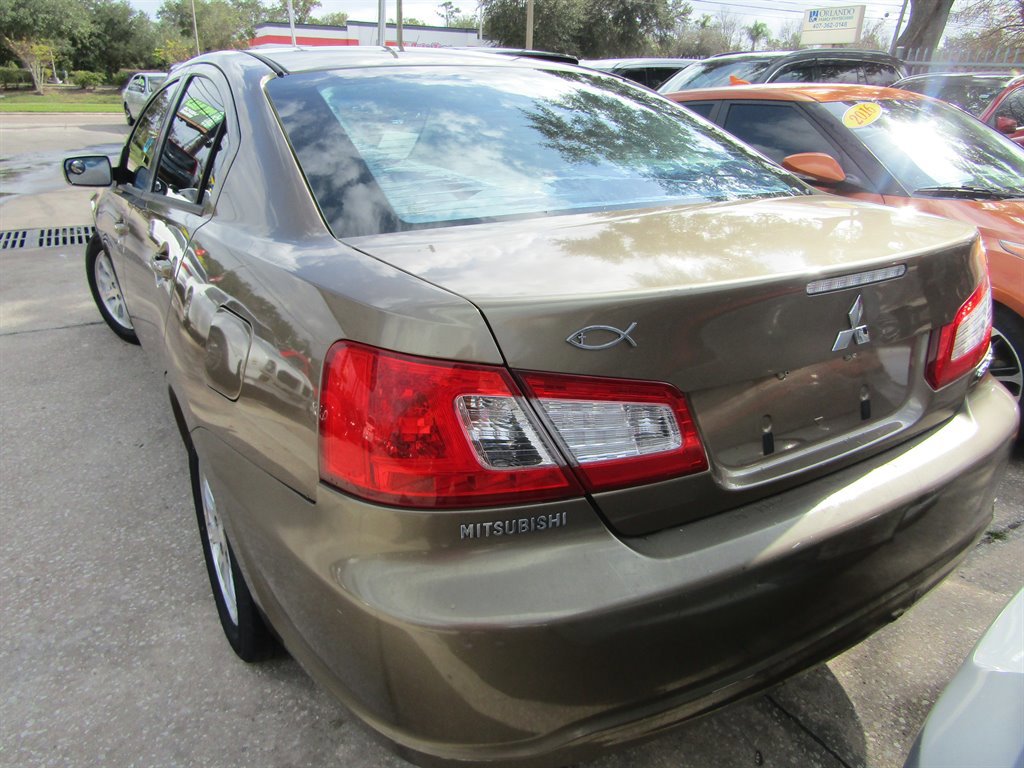 Used 2009 Mitsubishi Galant ES image 3