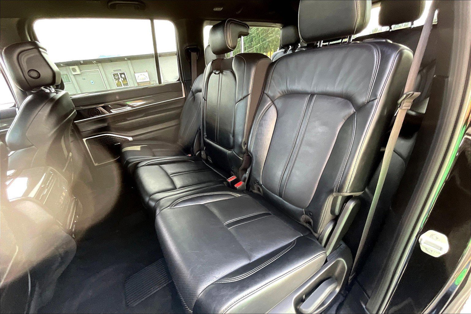 Used 2022 Jeep Wagoneer Series II image 24