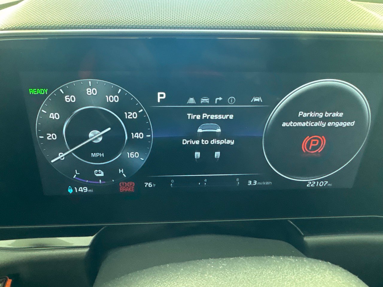 Used 2023 Kia Niro Wave w/ Wave Preserve Package FWD image 3