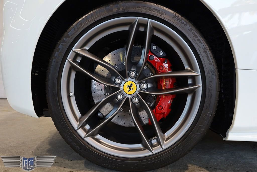 Used 2019 Ferrari 488 Spider image 43
