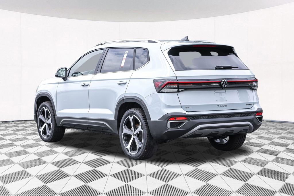 Used 2025 Volkswagen Taos SEL image 14