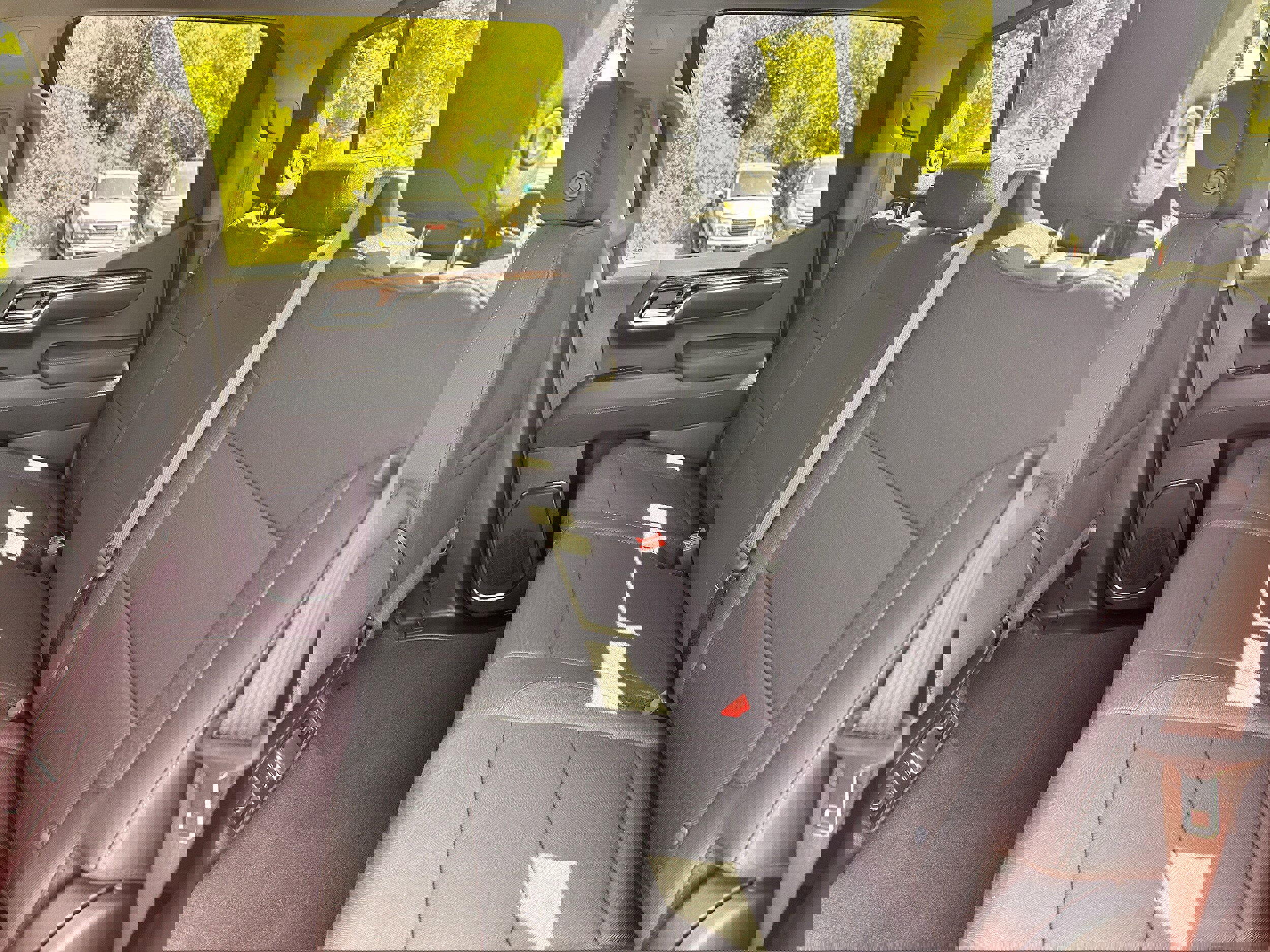 New 2025 GMC Sierra 1500 SLE image 8