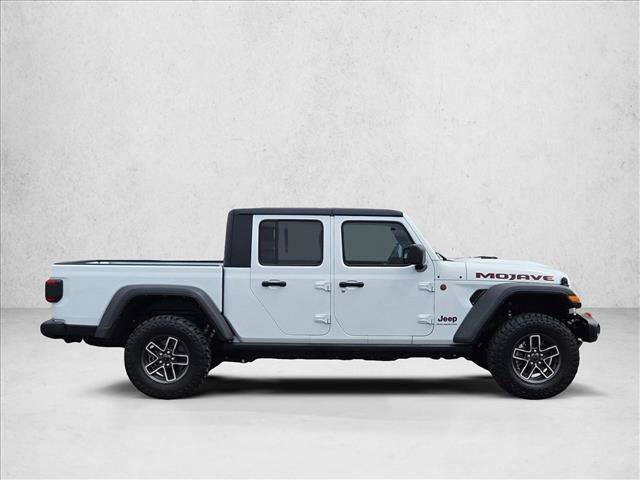 Used 2024 Jeep Gladiator Mojave w/ Safety Group AWD/4WD image 4