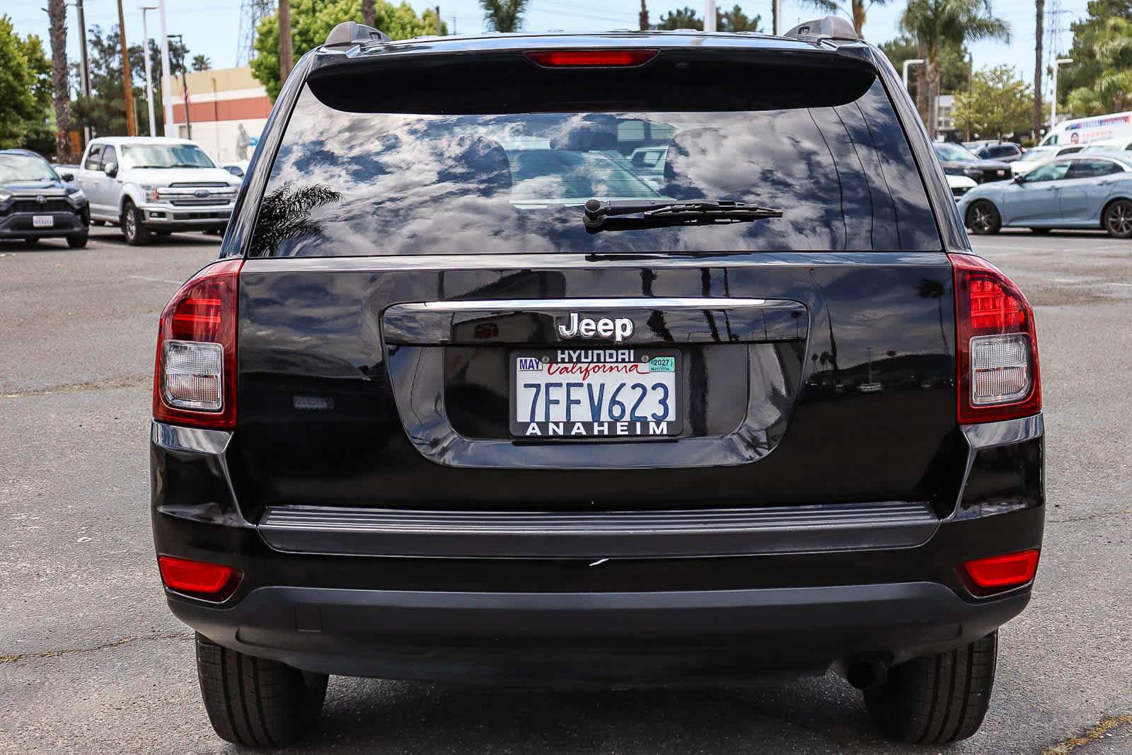Used 2014 Jeep Compass Sport w/ Power Value Group FWD image 8