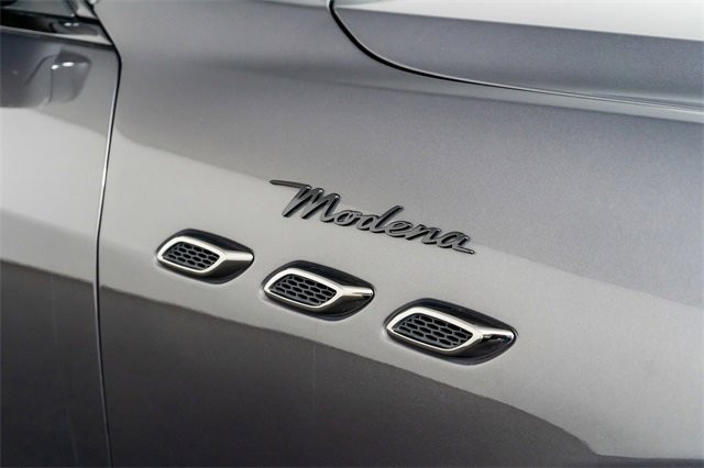 Used 2022 Maserati Levante Modena image 26