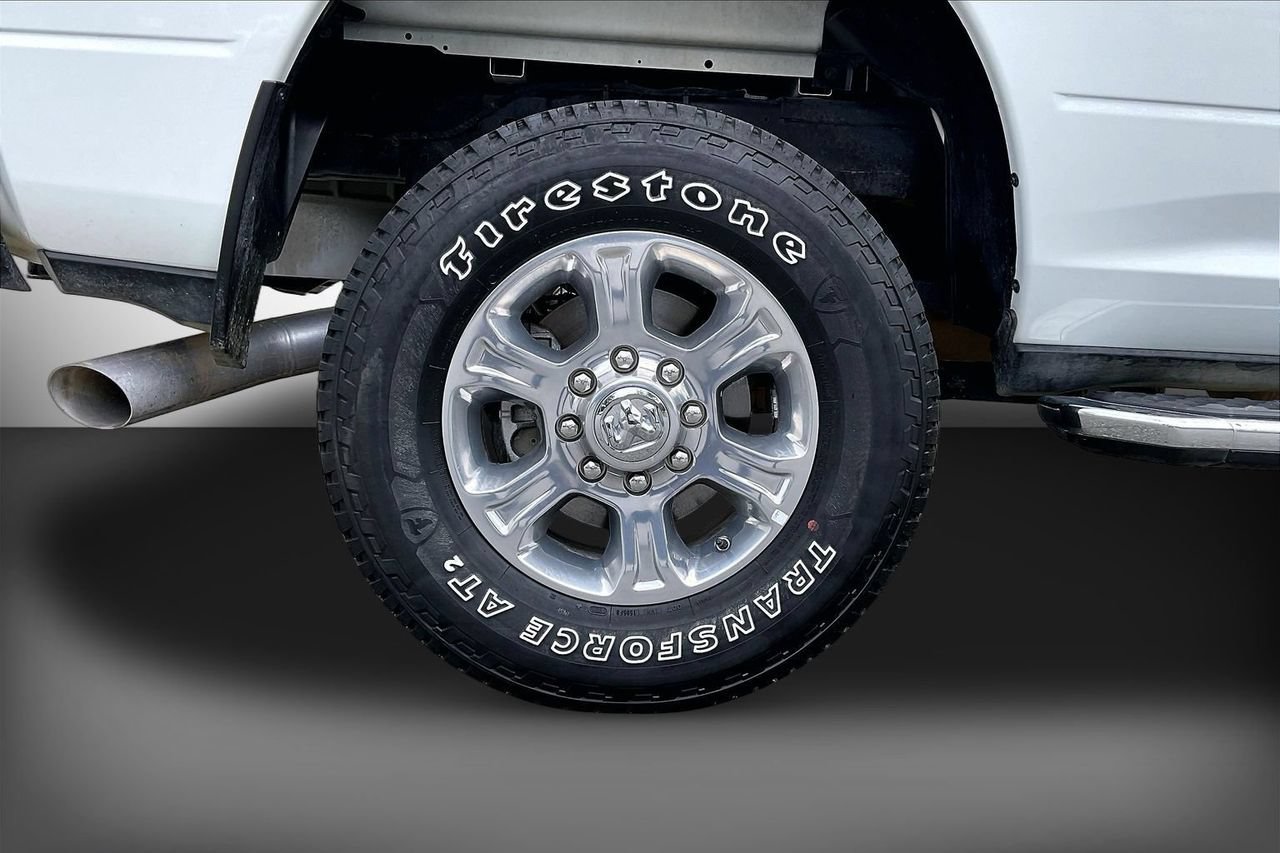 Used 2025 RAM 2500 Big Horn AWD/4WD image 36