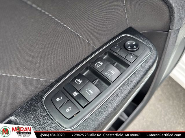 Used 2020 Dodge Charger SXT image 10