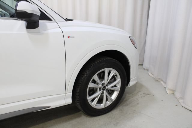 Used 2023 Audi Q3 2.0T Premium Plus w/ Premium Plus Package AWD/4WD image 28