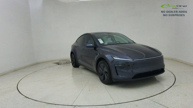 Used 2026 Tesla Model Y 2WD image 62