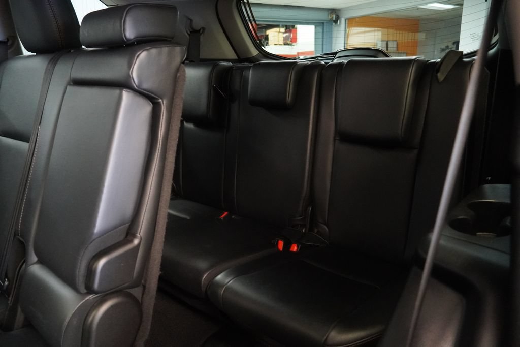 Used 2019 Toyota Highlander XLE AWD/4WD image 30