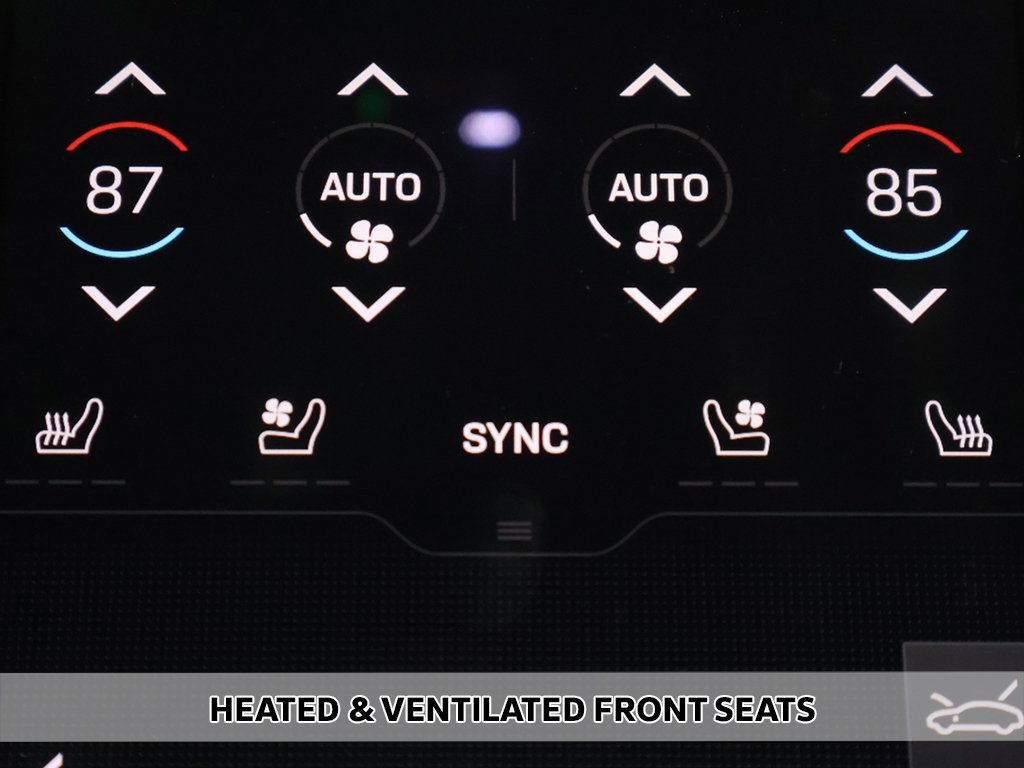 Used 2023 Porsche Taycan image 9