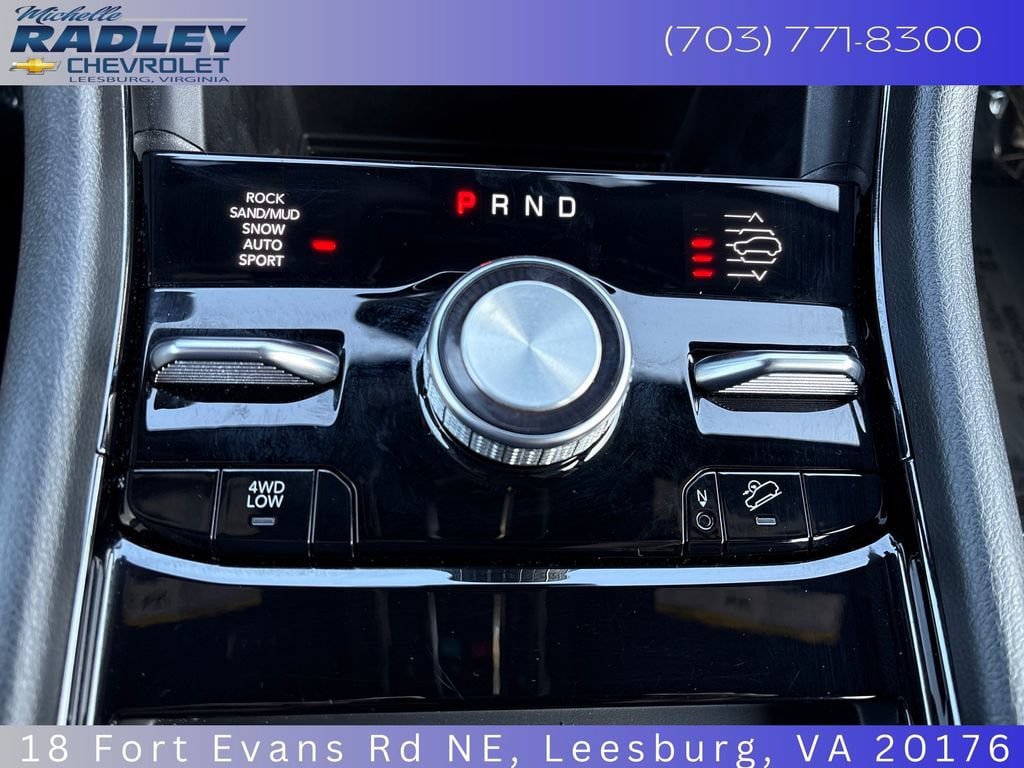 Used 2023 Jeep Grand Cherokee Overland AWD/4WD image 21