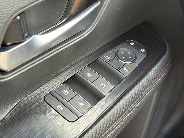 New 2026 Nissan Kicks SR w/ Cold Weather Package image 25