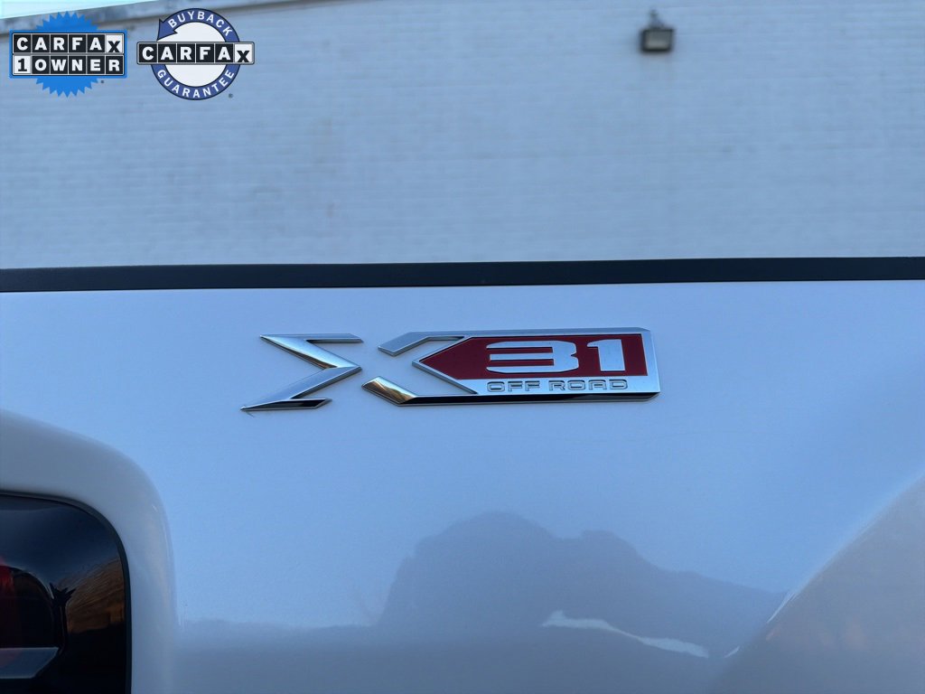 Used 2024 GMC Sierra 2500 SLT w/ Texas SLT Premium Package image 19